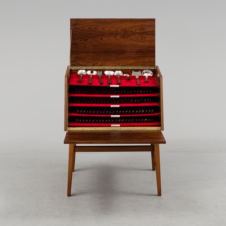 BERTEL GARDBERG, bestickuppsättning 159 dlr "Lion de Luxe", Hackman, Finland, efter 1958, schatull från Stig-Bolaget.