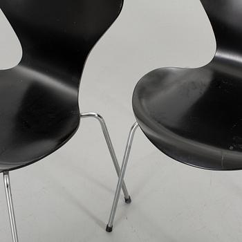ARNE JACOBSEN, a set of three Sjuan chairs Friz hansen Denmark 1980.