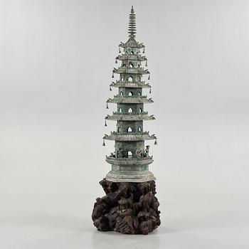 PAGOD, brons. Qingdynasty (1644-1912).
