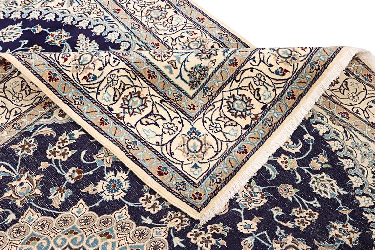 Matta, Nain, 9 LA, part silk, ca 297 x 194 cm.