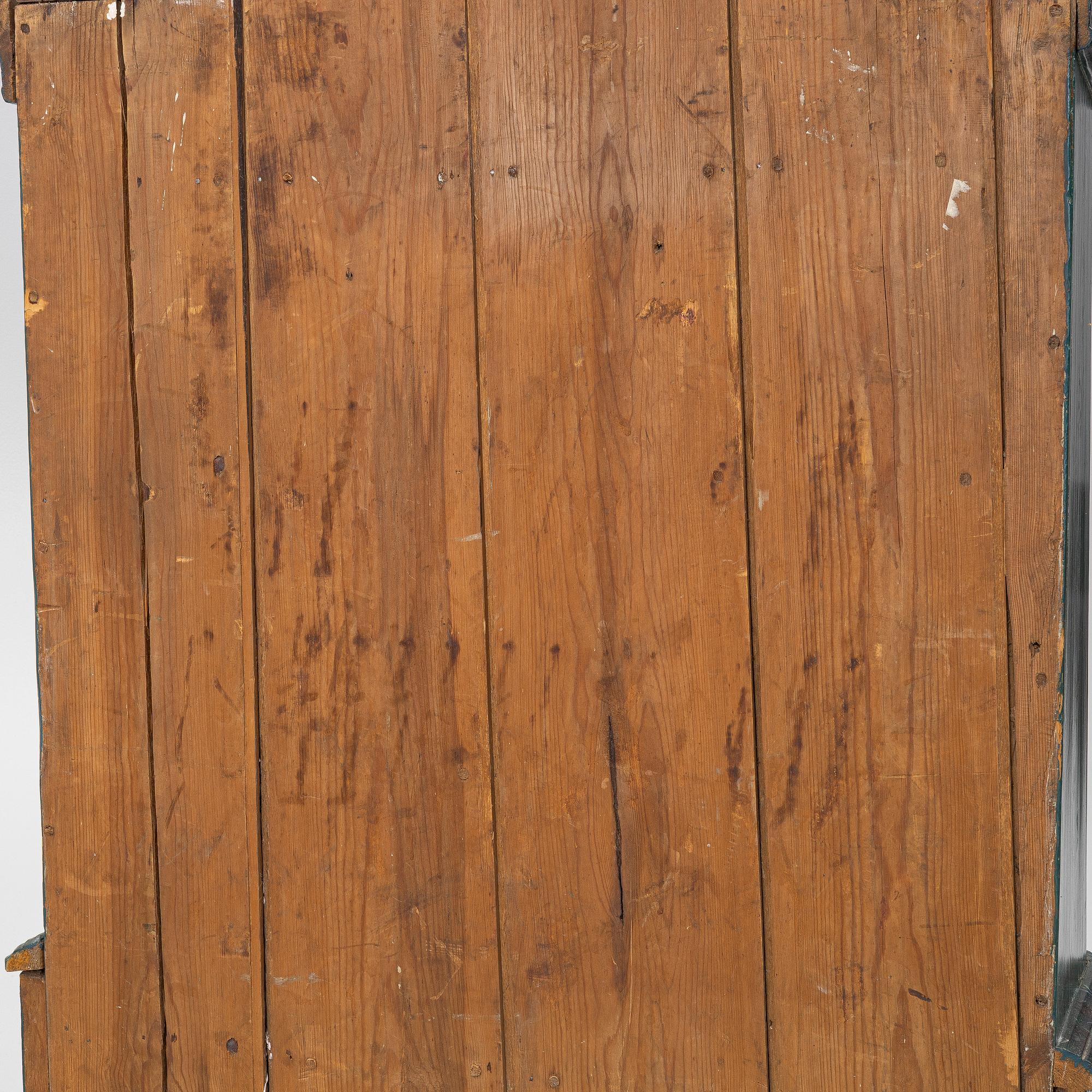 A cabinet, 18th Century.