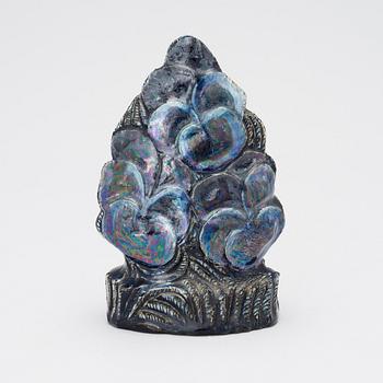 BIRGER KAIPIAINEN, A CERAMIC SCULPTURE. Violets. Signed Birger Kaipiainen, Arabia. 1960s.