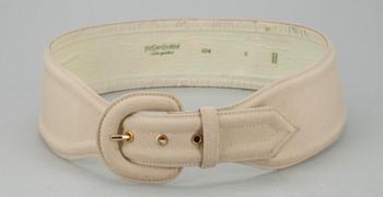 VYÖ, 3 kpl, Yves Saint Laurent.