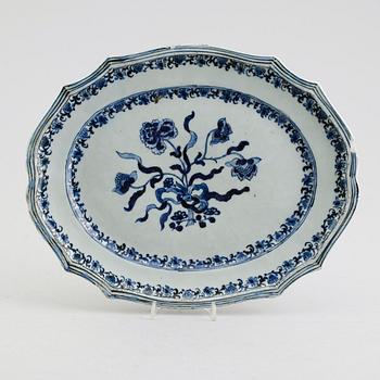 STEKFAT, porslin, Kina, 1700-tal.