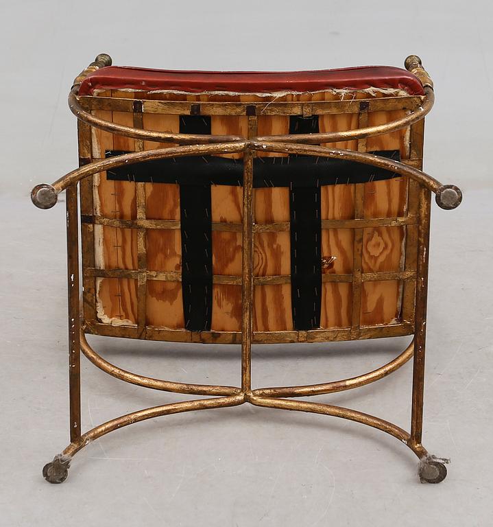 KARMSTOL, 1900-talets mitt.