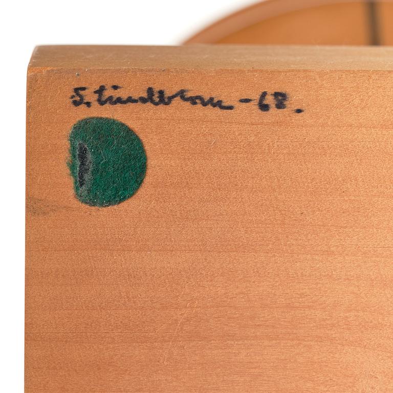 Sivert Lindblom, skulptur, trä, signerad S. Lindblom och daterad -68 undertill.