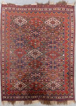 A semiantique Kashgai carpet ca 193 x 160 cm.