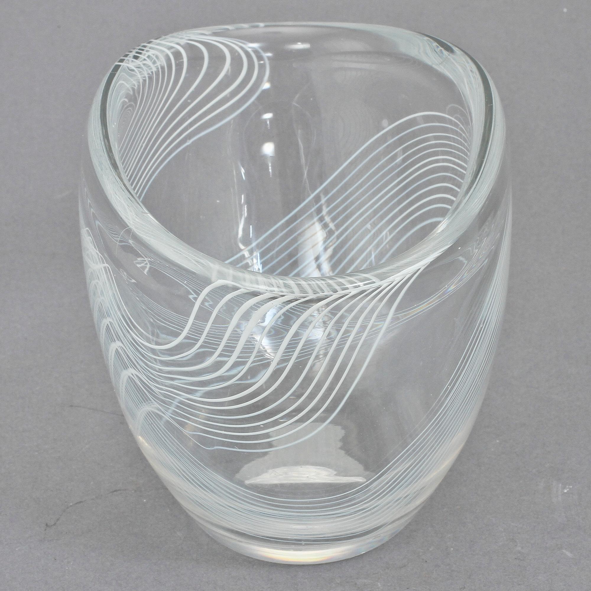 SKÅL, glas, Vicke Lindstrand, Kosta, 1900-talets andra hälft.