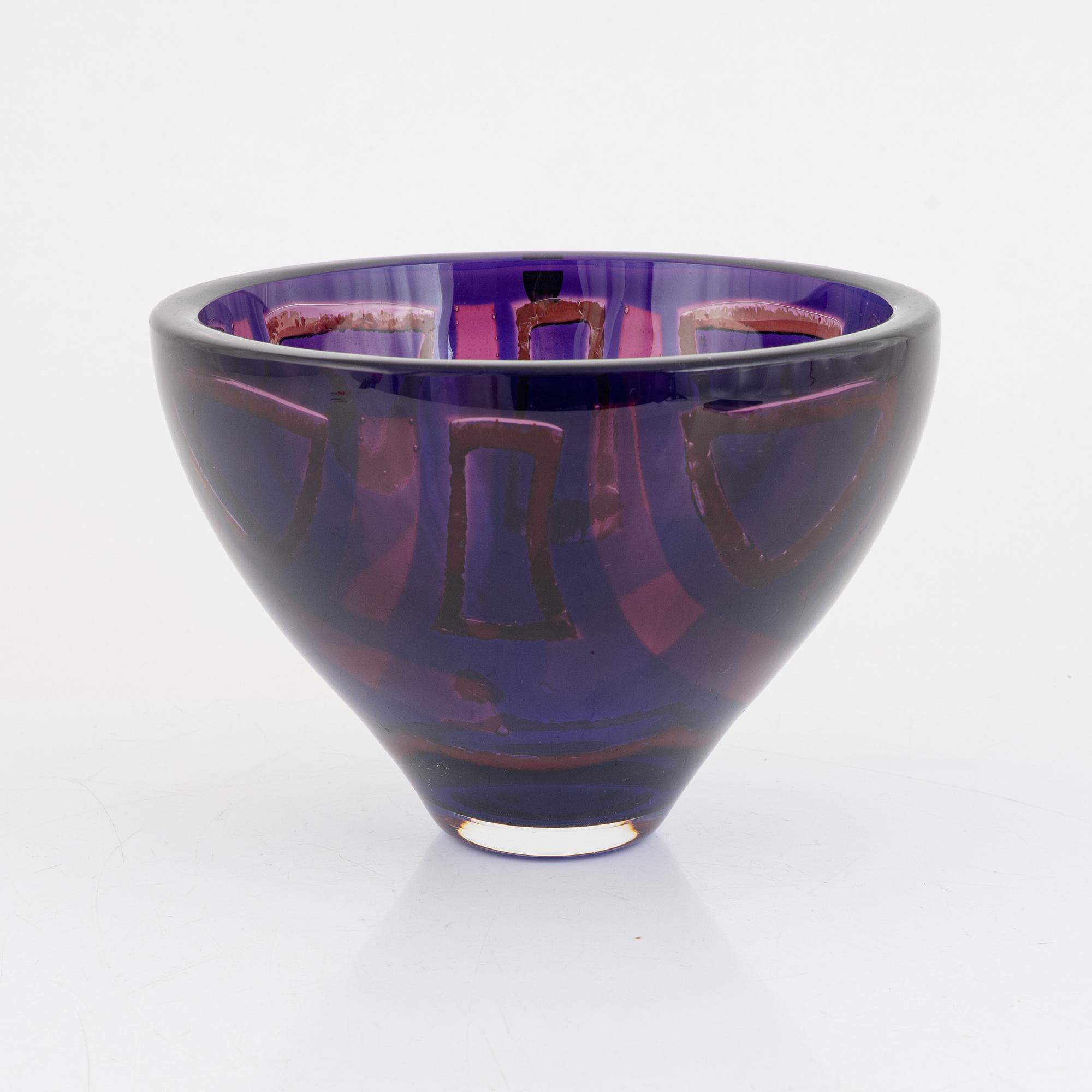 Jan Johansson, a bowl, Orrefors, 1989.