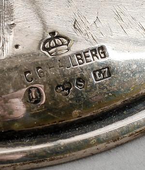 LOCKPOKAL, silver, CG Hallberg, Stockholm 1913. Vikt ca 204 g.