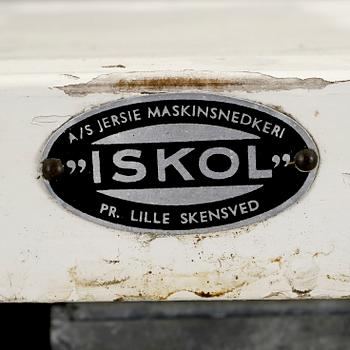 KYLSKÅP, "Iskol", Jersie Maskinsnedkeri Lille Skensved, 1900-tal.