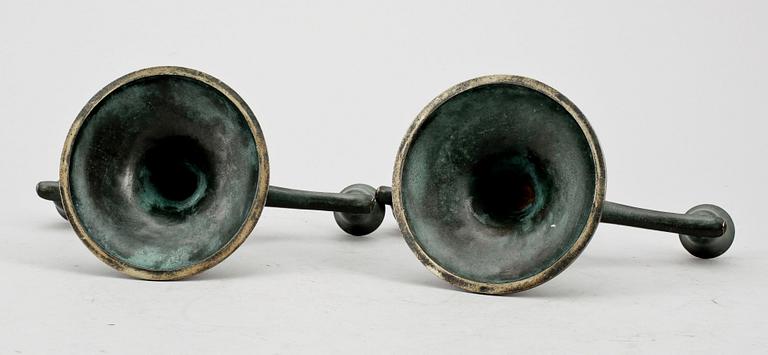 KANDELABRAR, ett par, art deco, Ystad Brons, 1900-talets första hälft.
