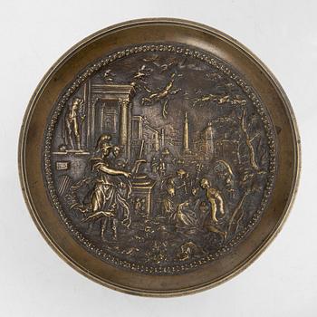 Tazza, bronze, circa 1900.