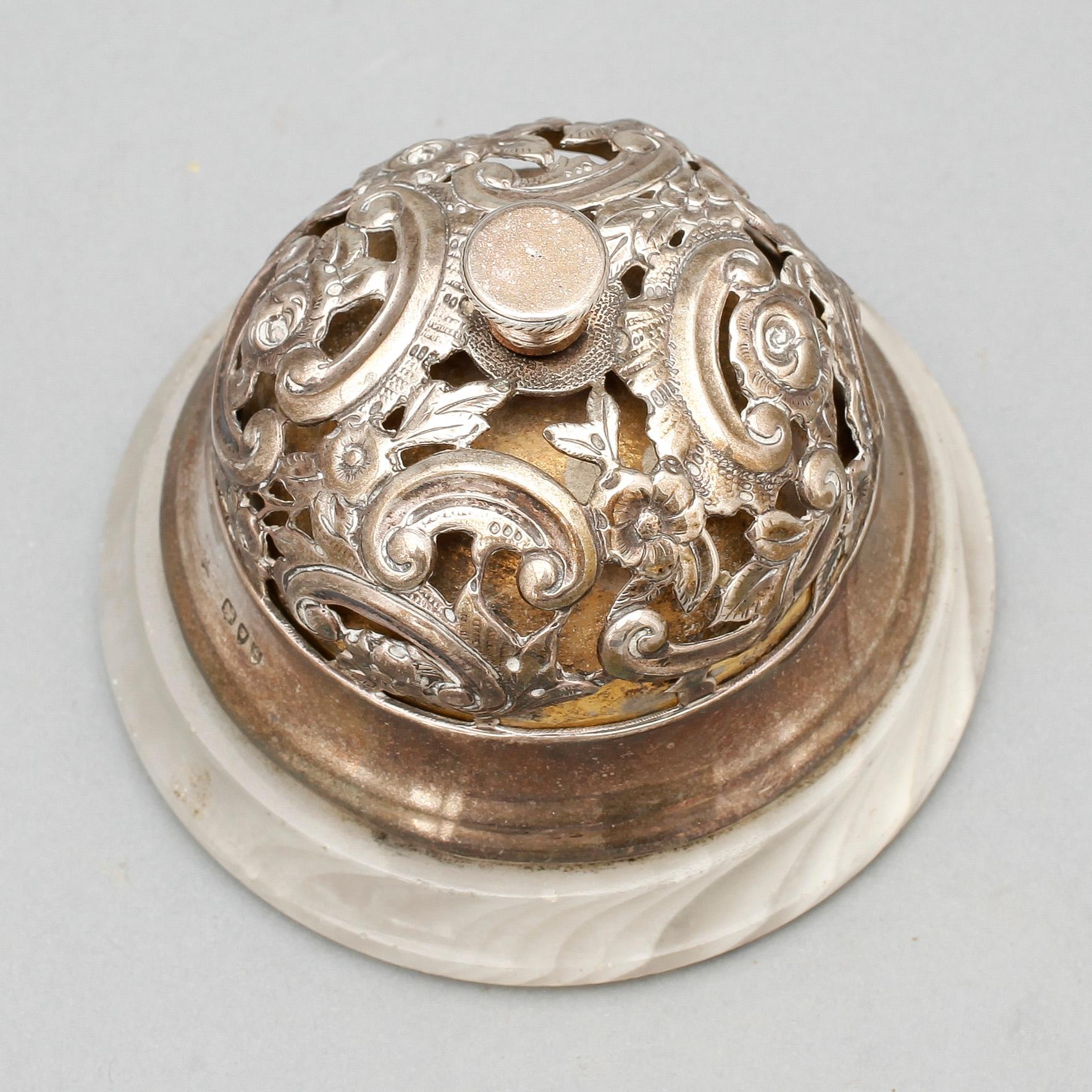 RINGKLOCKA, silver, nyrokoko, London, 1893.