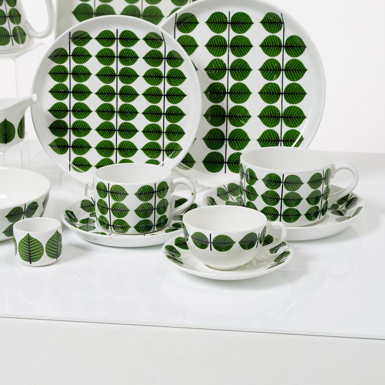 Stig Lindberg, a 77 pieces bone china and stoneware service, "Berså", Gustavsberg.