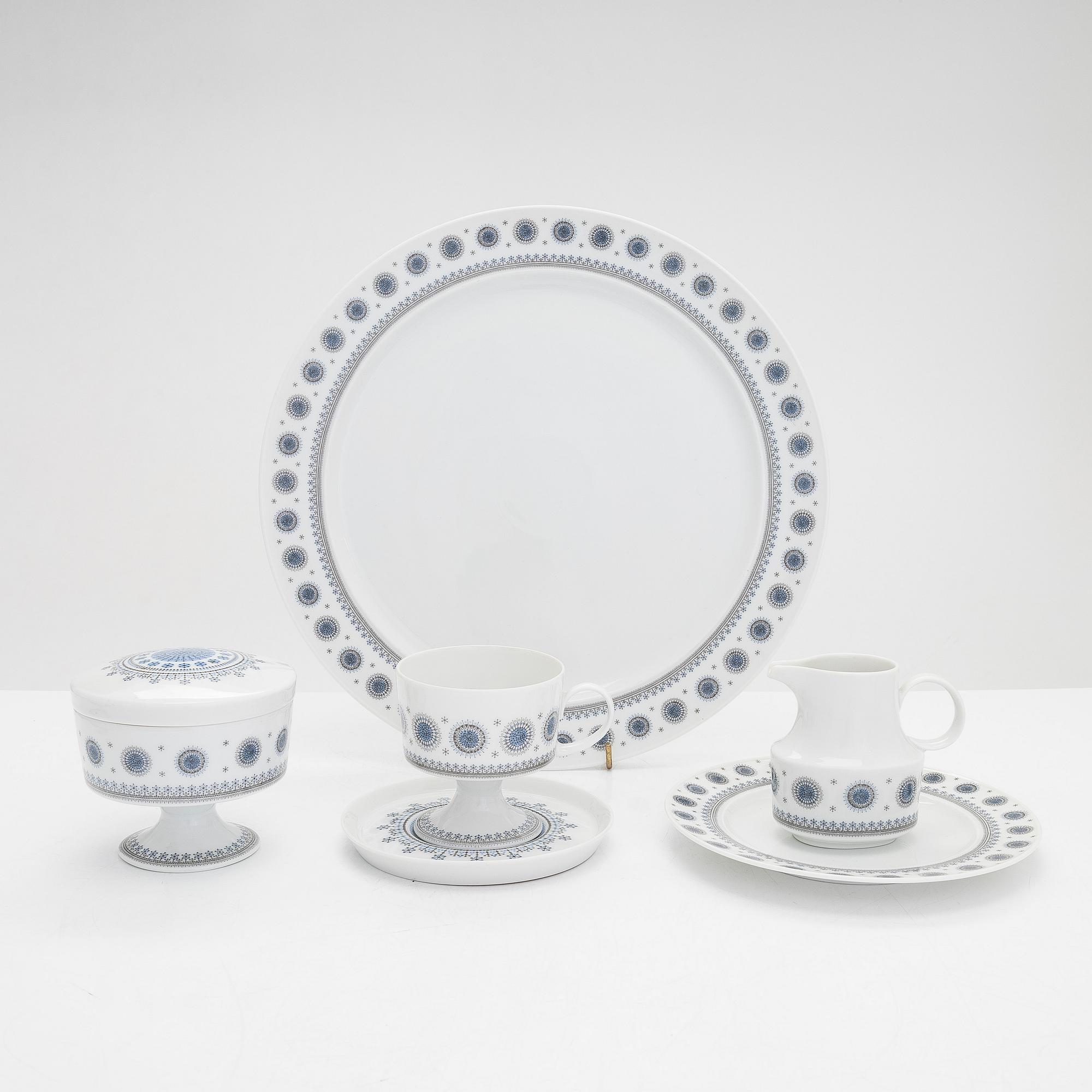 Tapio Wirkkala, kahviastiasto, 26 osaa, posliinia, "Composition / Jääkukka", Rosenthal Studio-linie.