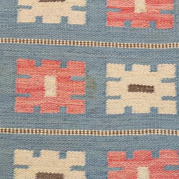 A carpet, flat weave, ca 340 x 223 cm, Sweden, the 1950s.