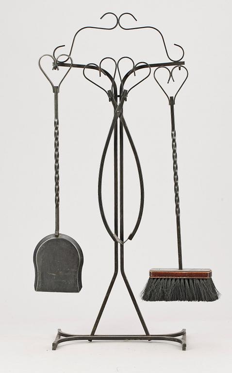 BRASSTÄLL, 4 delar, smidesjärn, 1900-talets mitt.