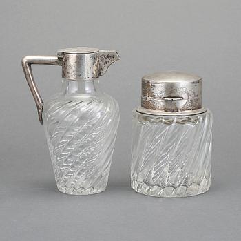 KANNA samt BURK. Silver och glas, Österrike-Ungern, tidigt 1900-tal.