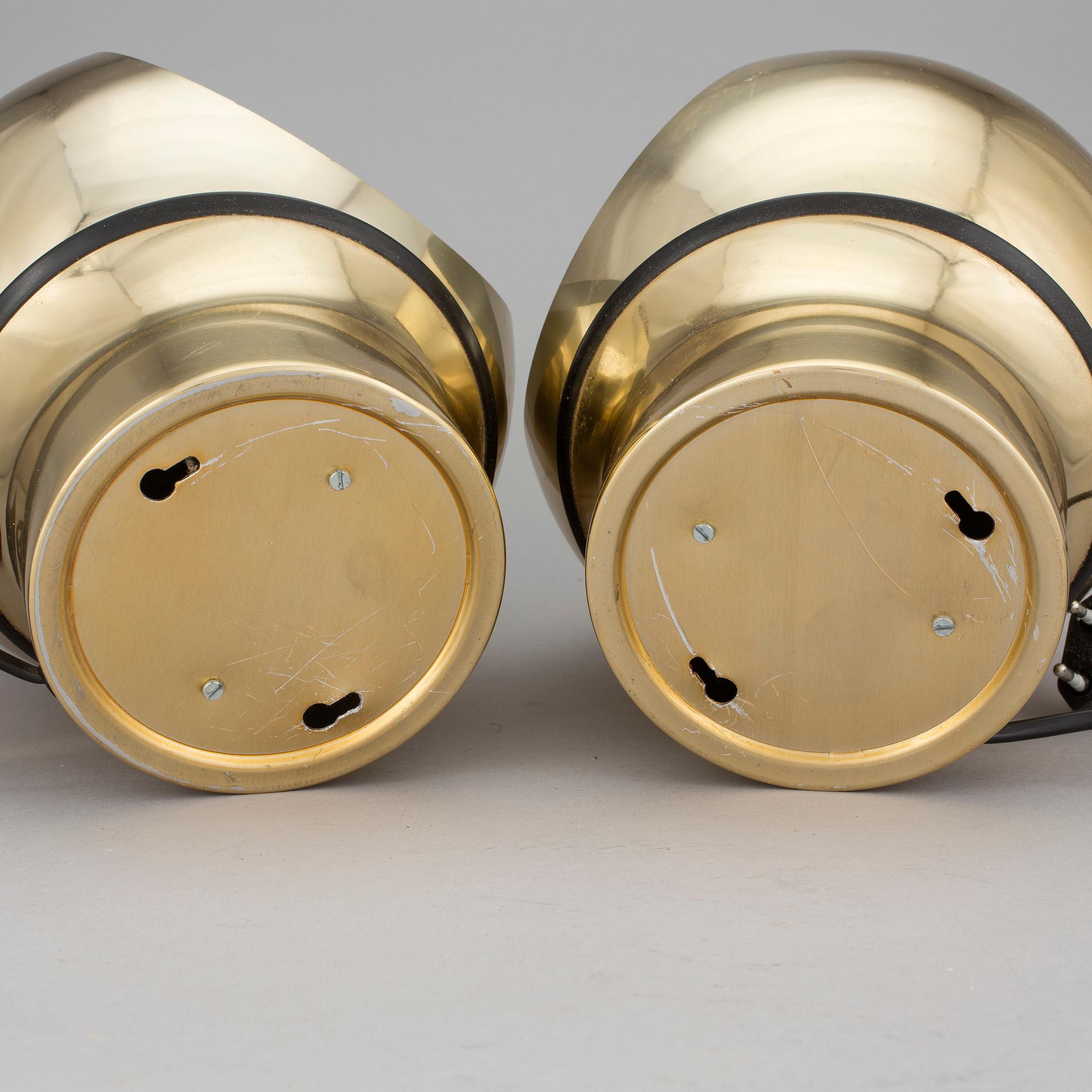 VÄGGLAMPOR, ett par, "Typ Klot 3 ", Hemi, 1900-talets andra hälft.