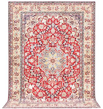A Najafabad carpet, c. 360 x 252 cm.