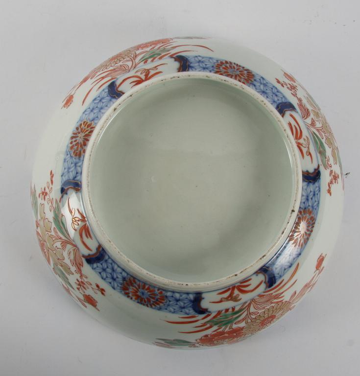 BÅLSKÅL, porslin. Imari, 1800-tal.