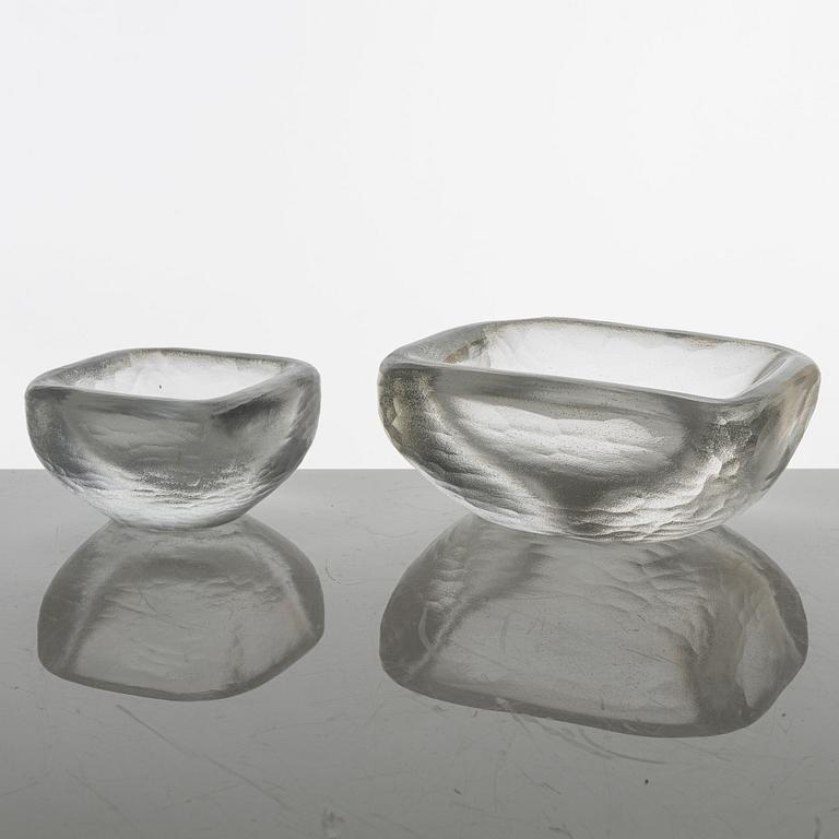 Vicke Lindstrand, bowls, 3 pcs, "Platina", Orrefors.