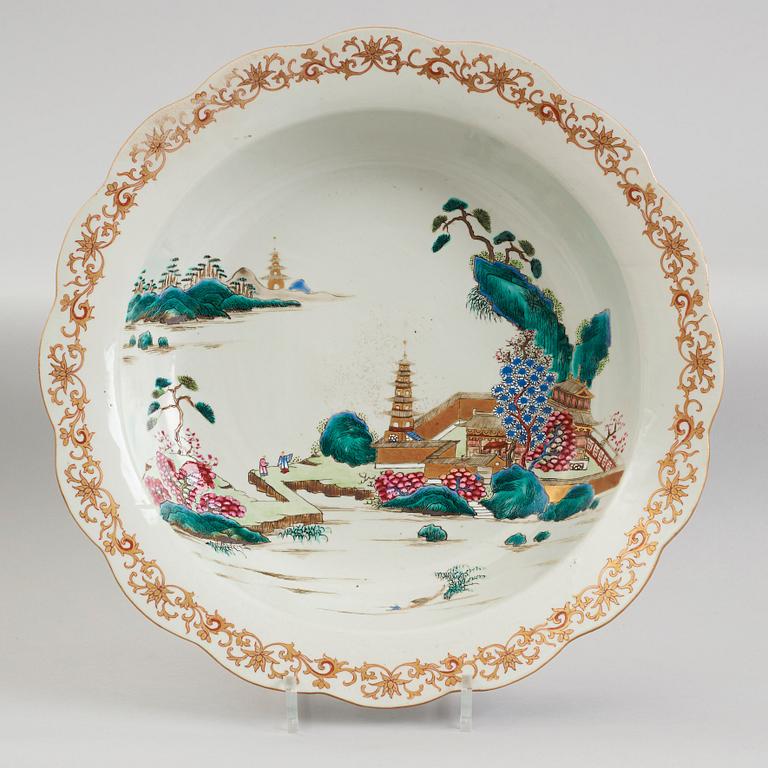 A famille rose dinner service, Qing dynasty, Qianlong (1736-95). (76 pieces).