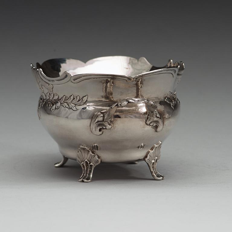 A Swedish 18th century silver bowl, mark of Anders Castman, Eksjö 1779.