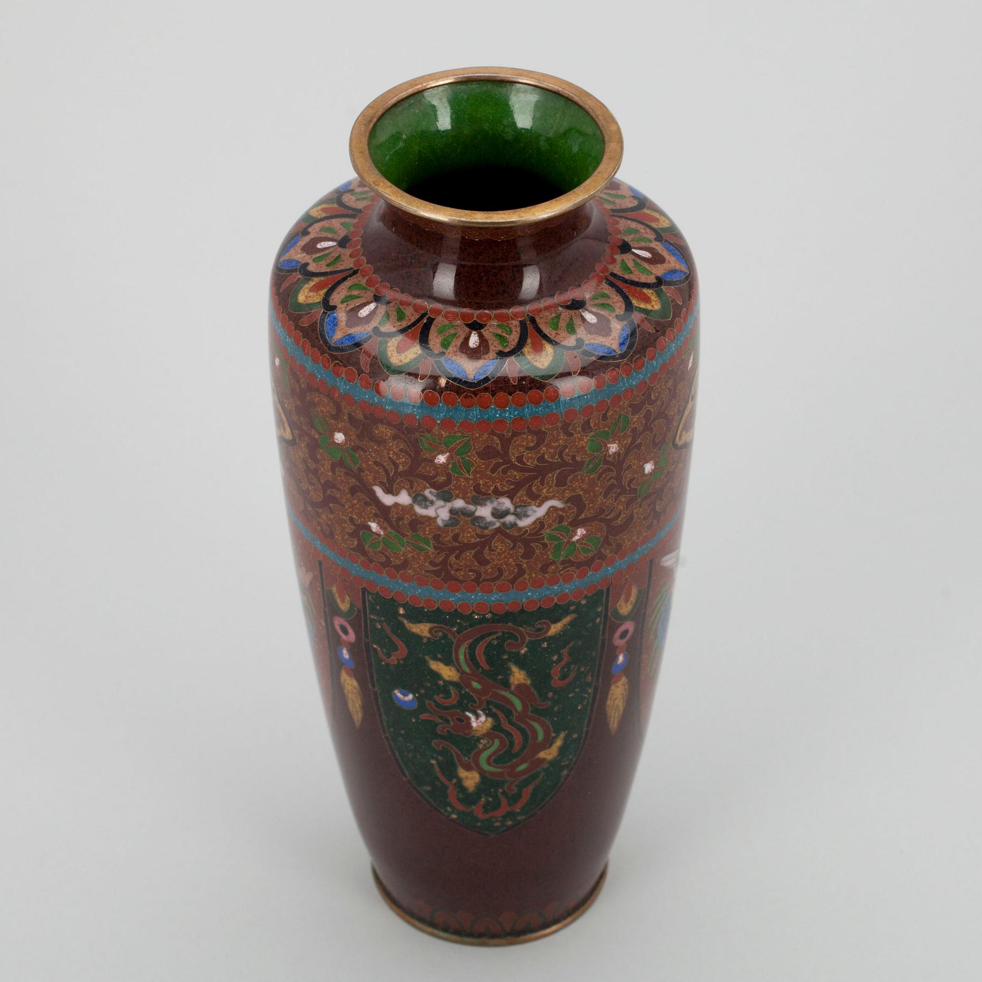 VAS, cloissonné, orientalisk, sekelskiftet 1800/1900.