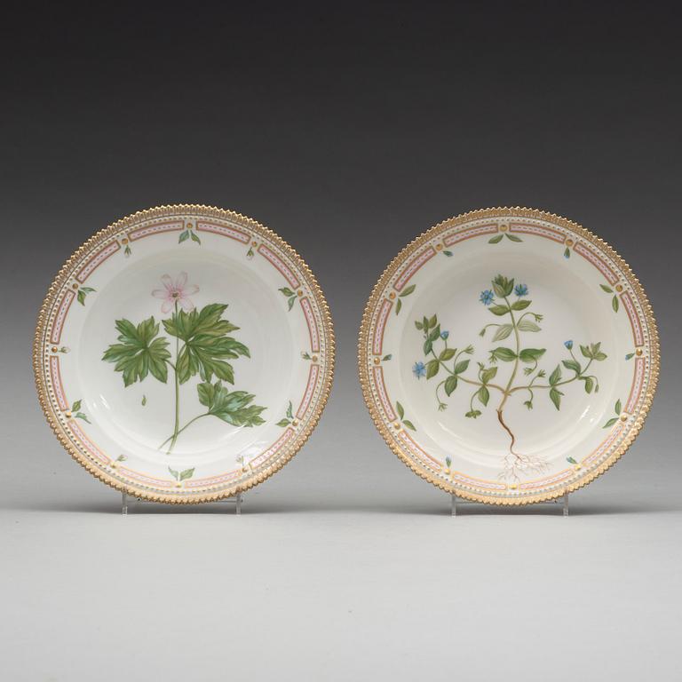 A set of nine Royal Copenhagen 'Flora Danica' soup dishes, Denmark, 20th Century.