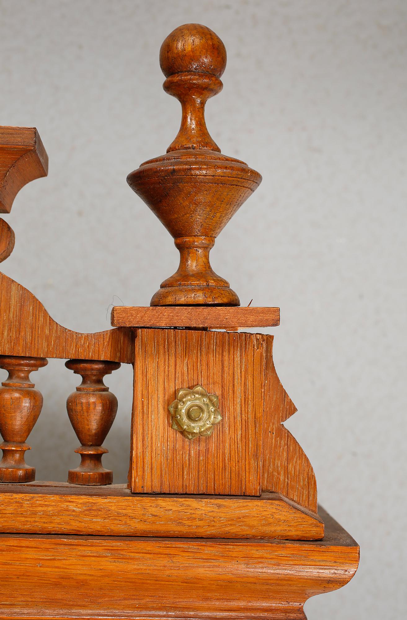 VÄGGPENDYL, nyrenässans/jugend, omkring år 1900.