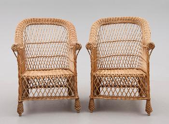 FÅTÖLJER, 1 par, 1900-talets första hälft.