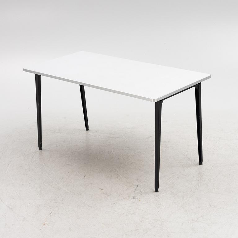 Friso Kramer, table, "Reform table", 1950s/60s.