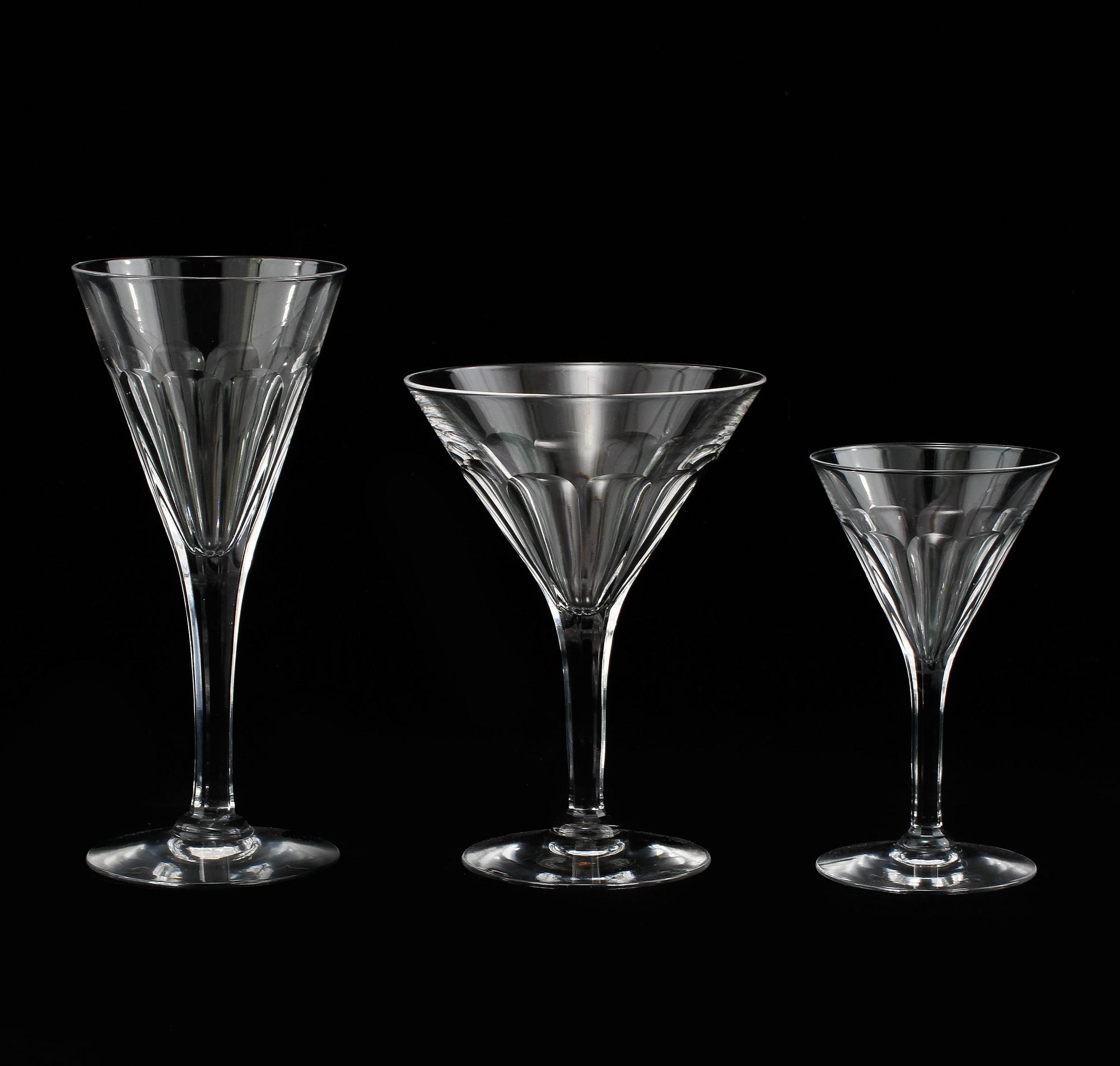 GLASSERVIS, 71 delar, 1900-tal.