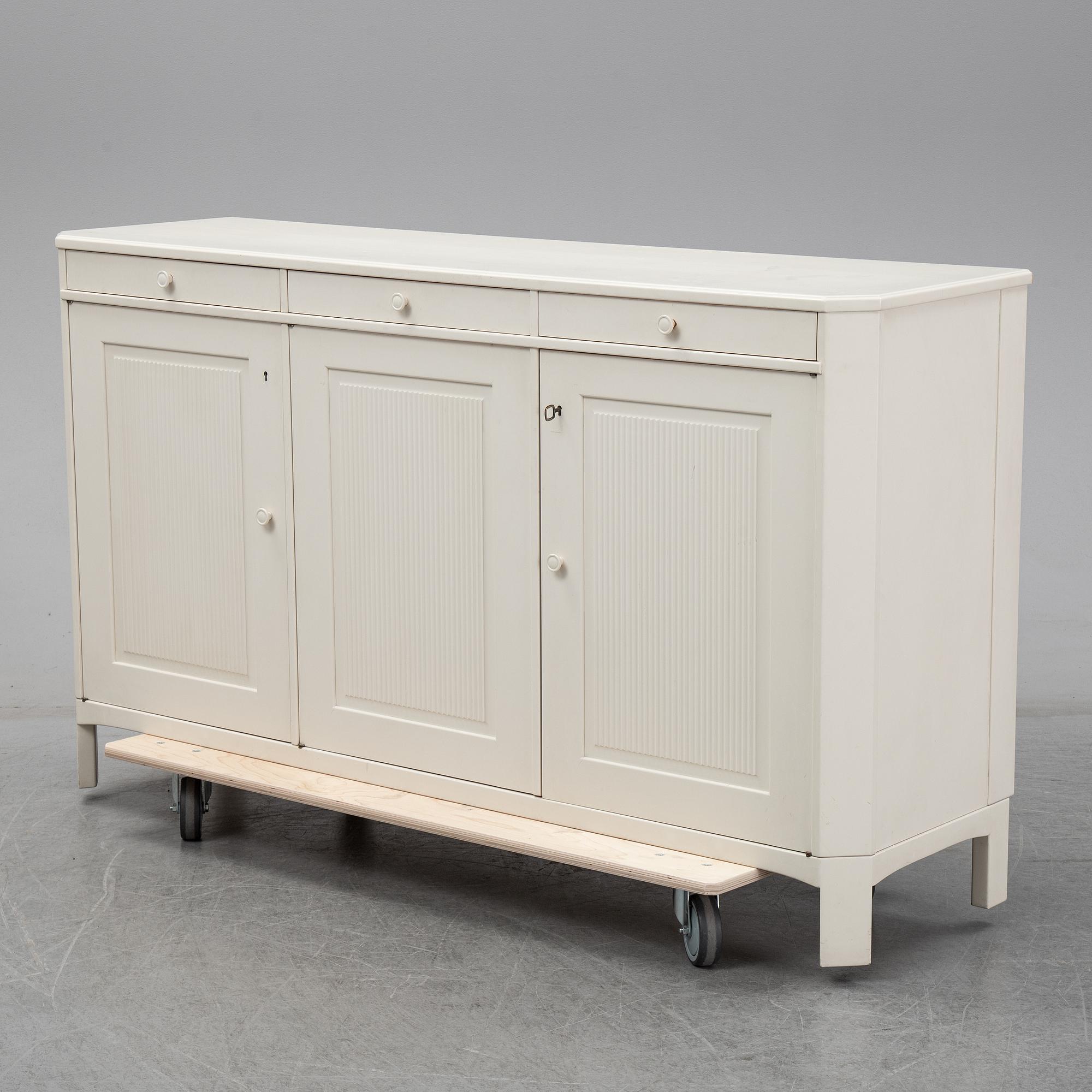 Carl Malmsten, a 'Talavid' sideboard, Waggeryds Möbelfabrik AB.