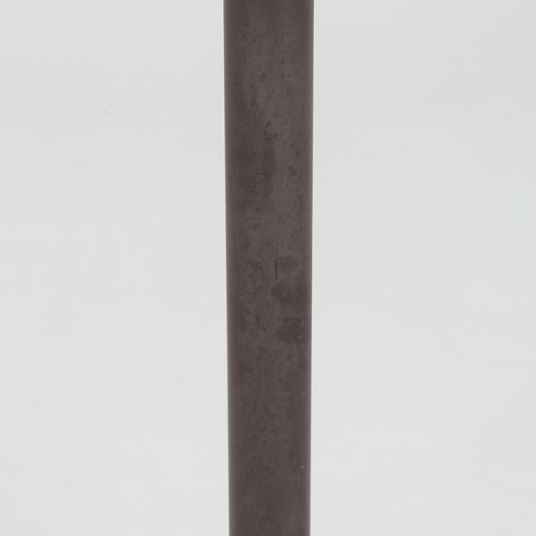 Ettore Sottsass, samppanjajäähdytin ja jalusta, Alessi, 1900-luvun loppu.