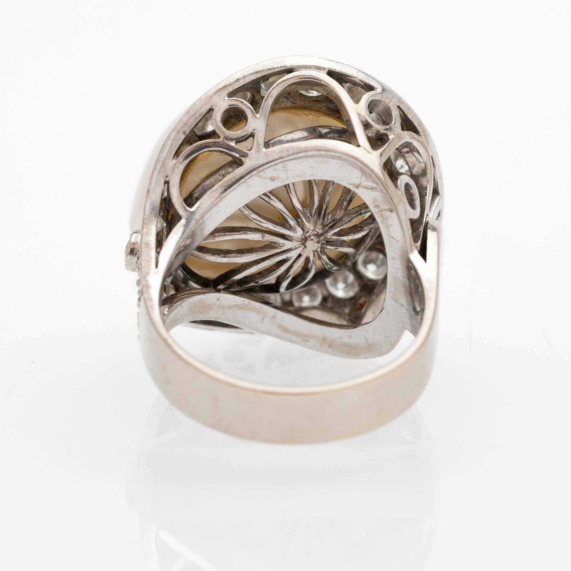Jürgen Girgsdies, ring, 18K, diamanter, pärla, Stockholm, 1977.