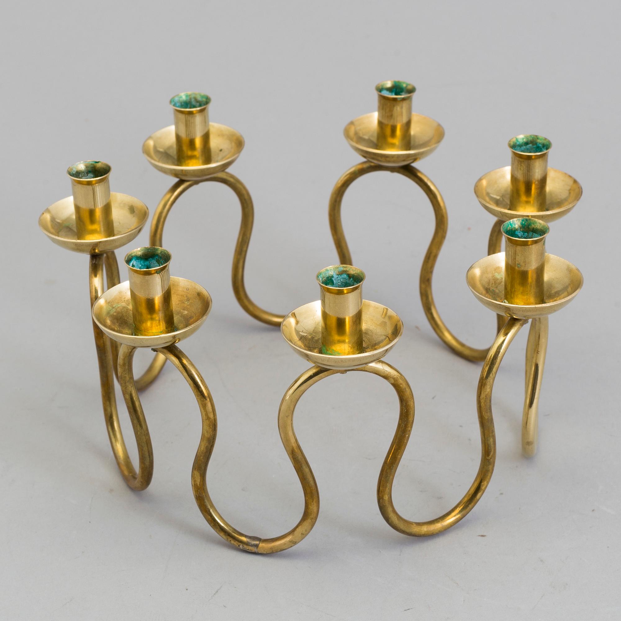 LARS HOLMSTRÖM, ljusstake, mässing, Firma Svenskt Tenn, 1900-talets andra hälft.