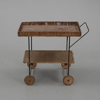 SERVERINGSVAGN, 1900-talets mitt.