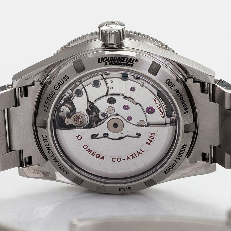Omega, Seamaster 300, Master Co-Axial Chronometer, wristwatch, 41 mm.