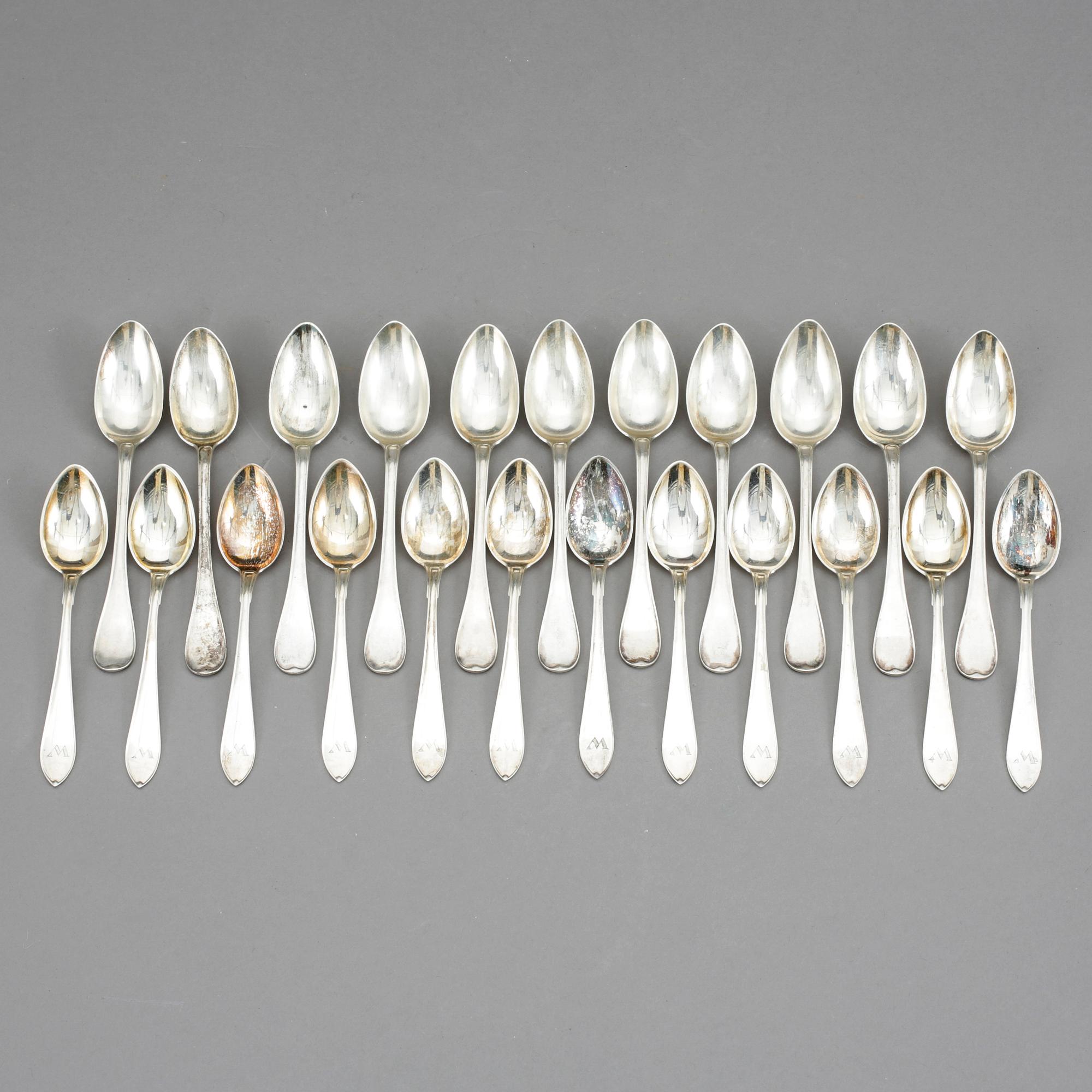 TESKEDAR, 23 delar, silver, Stockholm 1907 - 1932. 416 gram.