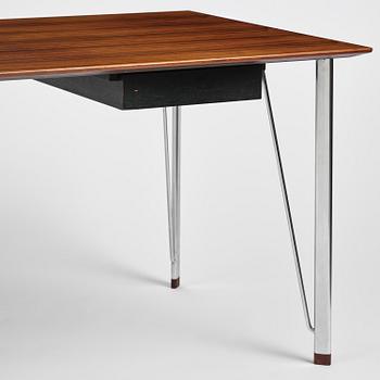 Arne Jacobsen, a writing desk model "3605", Fritz Hansen Denmark, 1967.