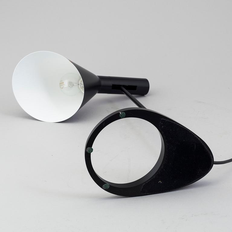 ARNE JACOBSEN, bordslampa, "AJ", Louis Poulsen.