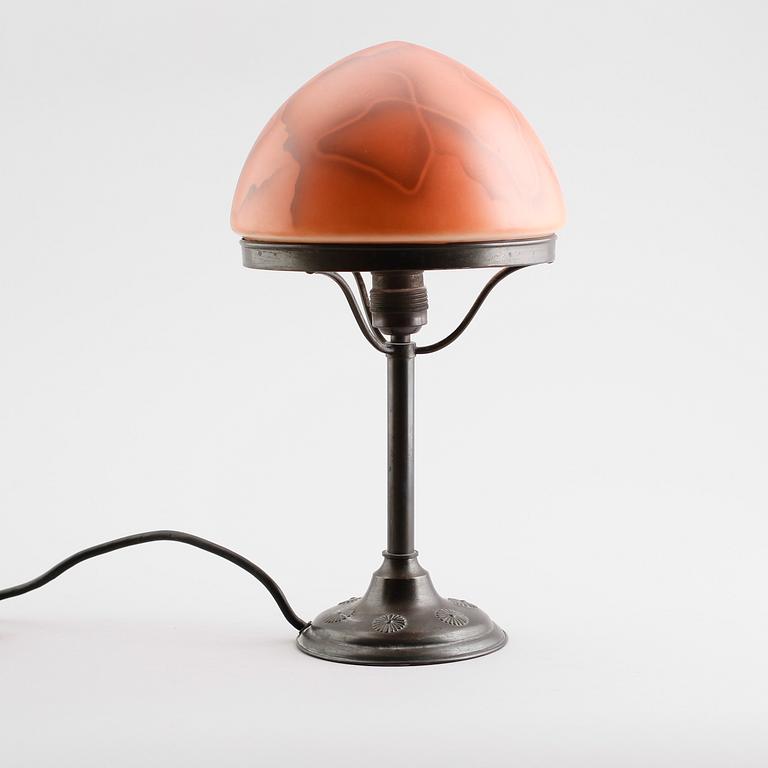 BORDSLAMPA, s k strindbergsmodell, 1900-talets första hälft.