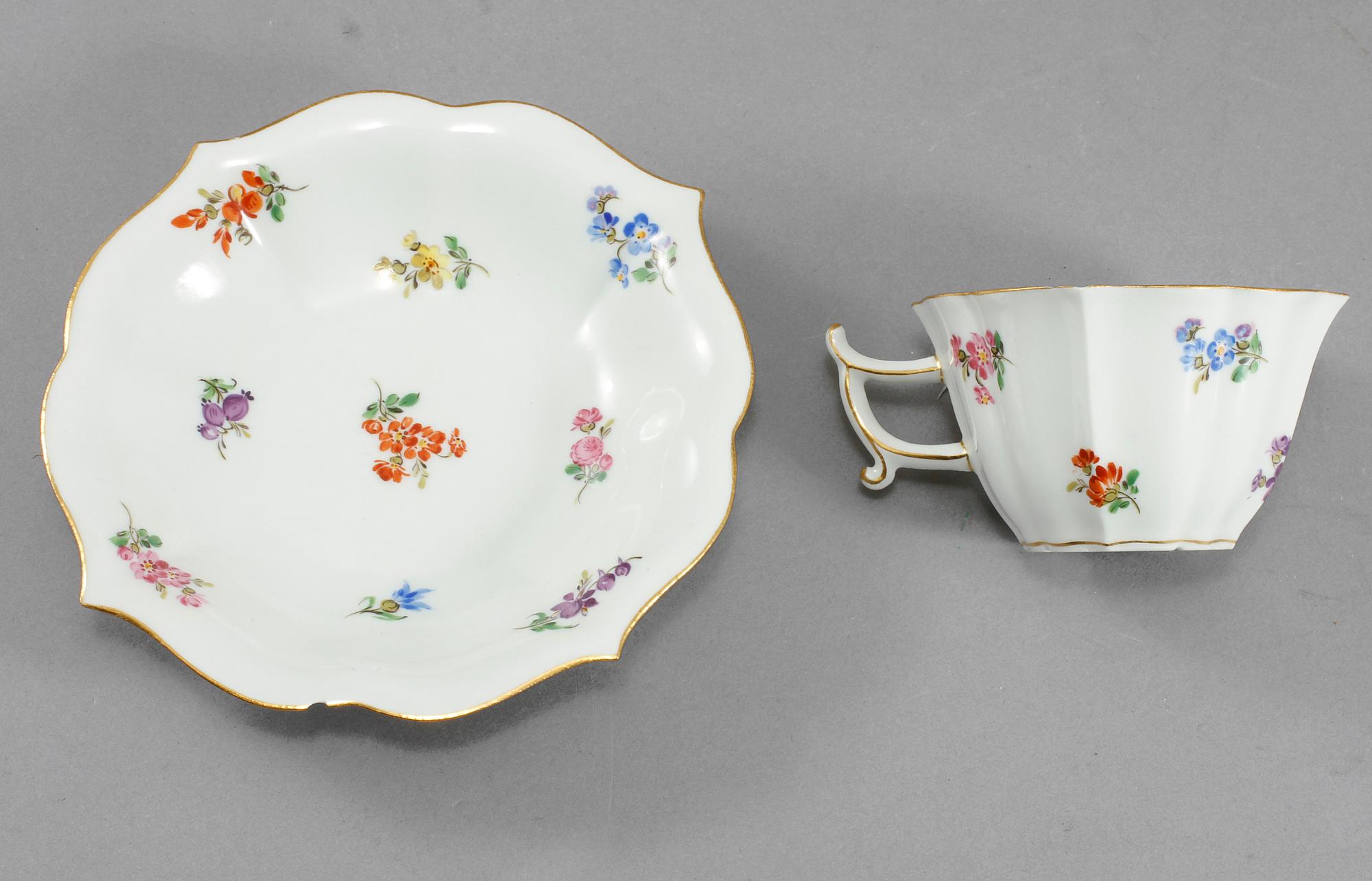 SERVISDELAR, 7 st, rokokostil, Meissen, 1900-tal.