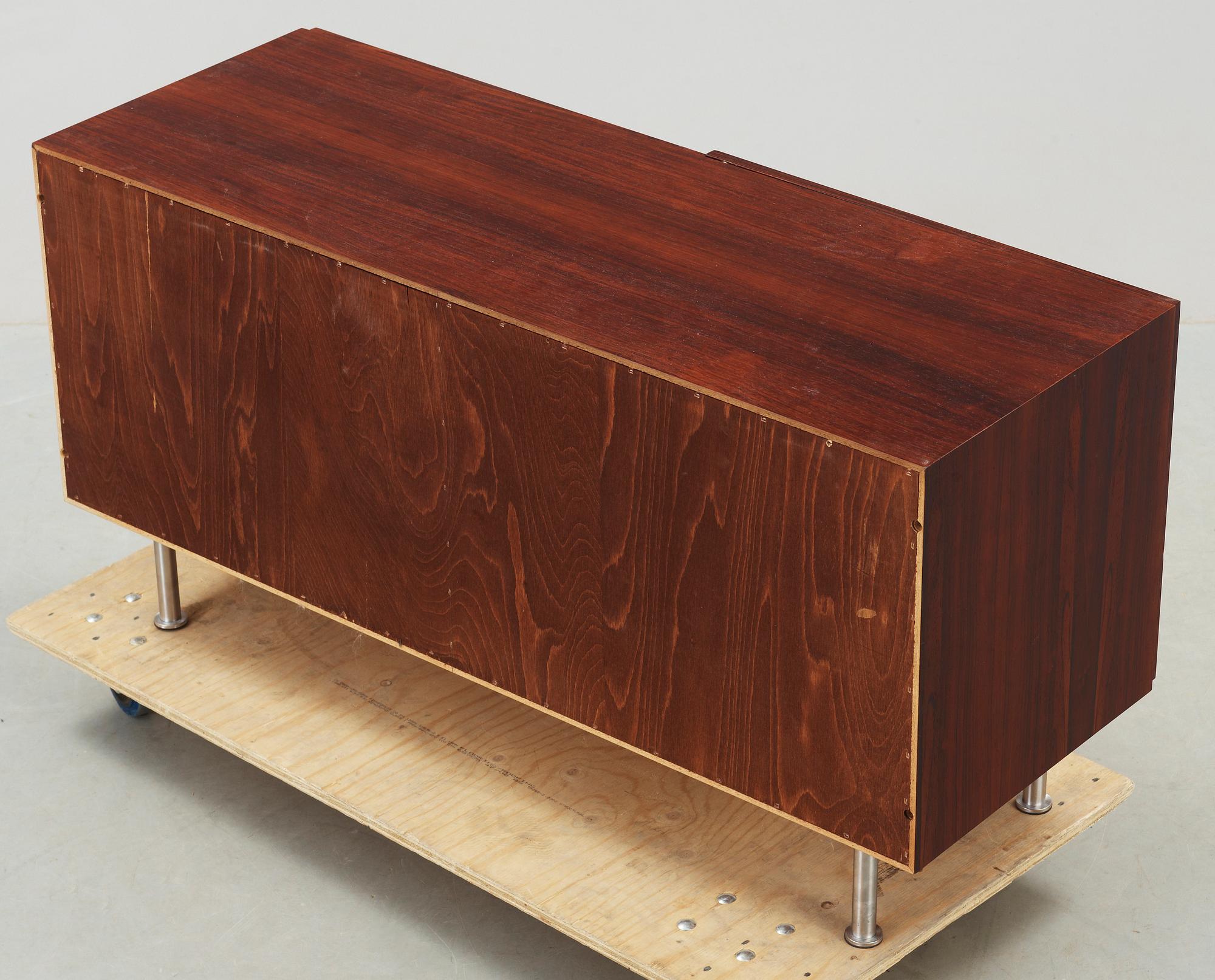 SIDEBOARD, 1960-tal.