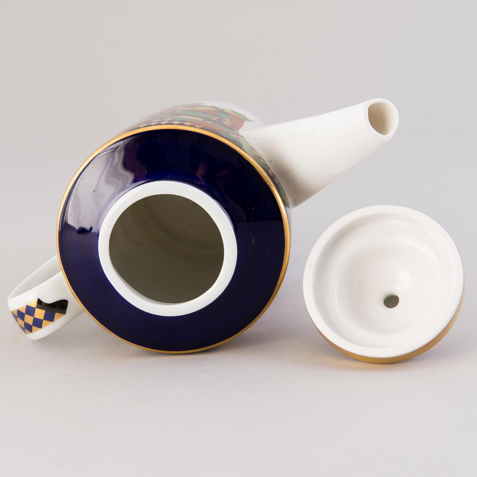 HEIKKI ORVOLA, Kaffekanna, kaffe-/moccakoppar, 9 st, varav 7 på fat, fältspatporslin, "Festivo", Rörstrand, 1980-tal.