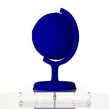 Yves Klein, "La Terre Bleue".