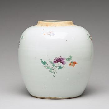 A famille rose jar, Qing dynasty, Qianlong (1736-95).